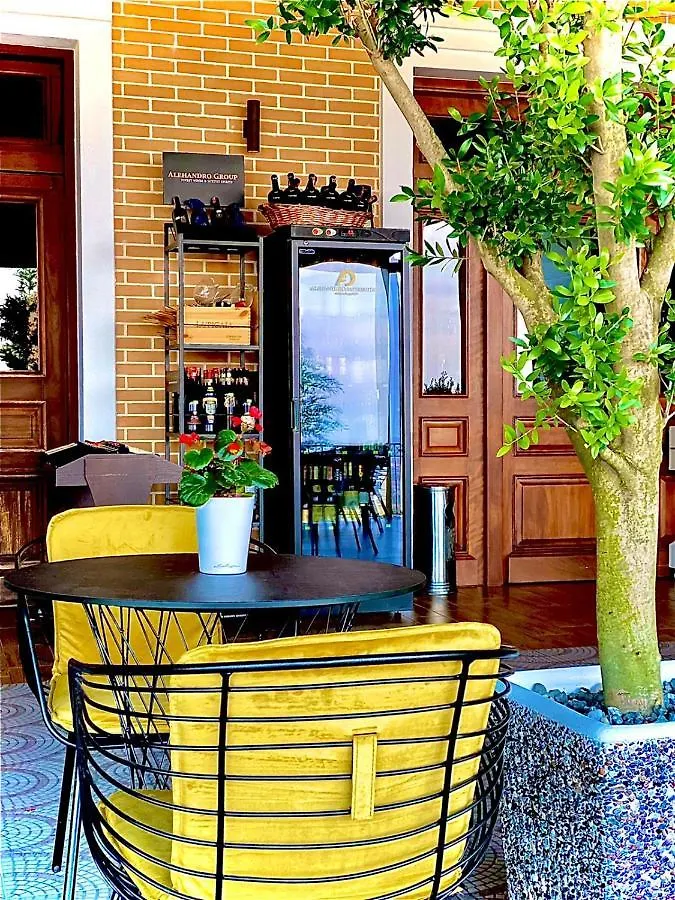 Ardenica Boutique Hotel Lushnjë