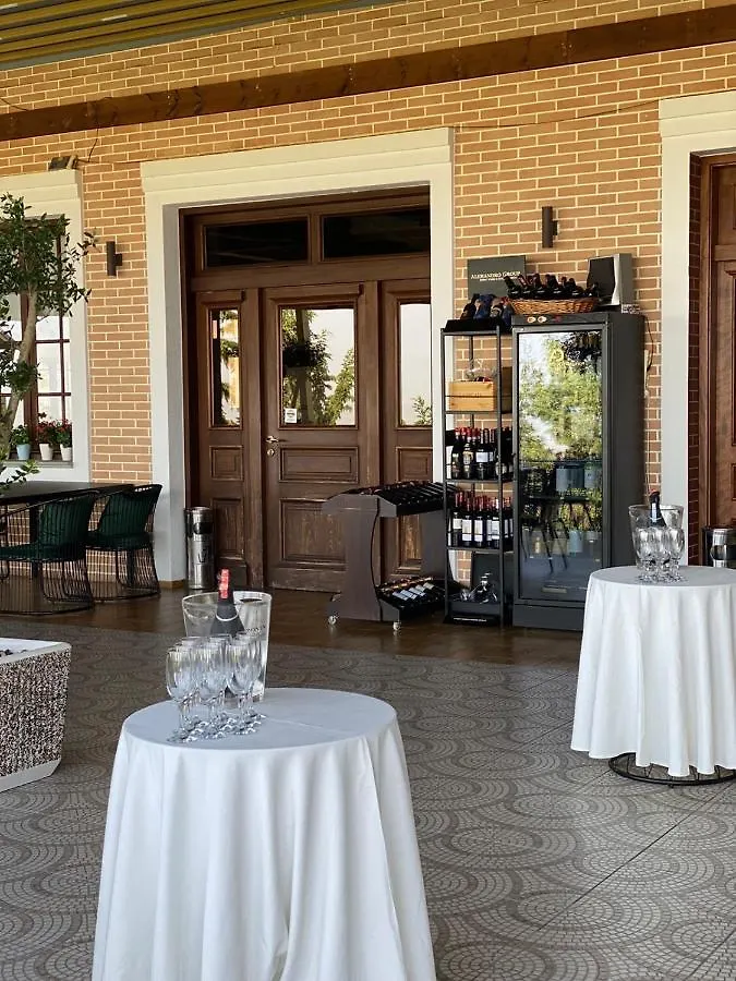 Ardenica Boutique Hotel Lushnjë