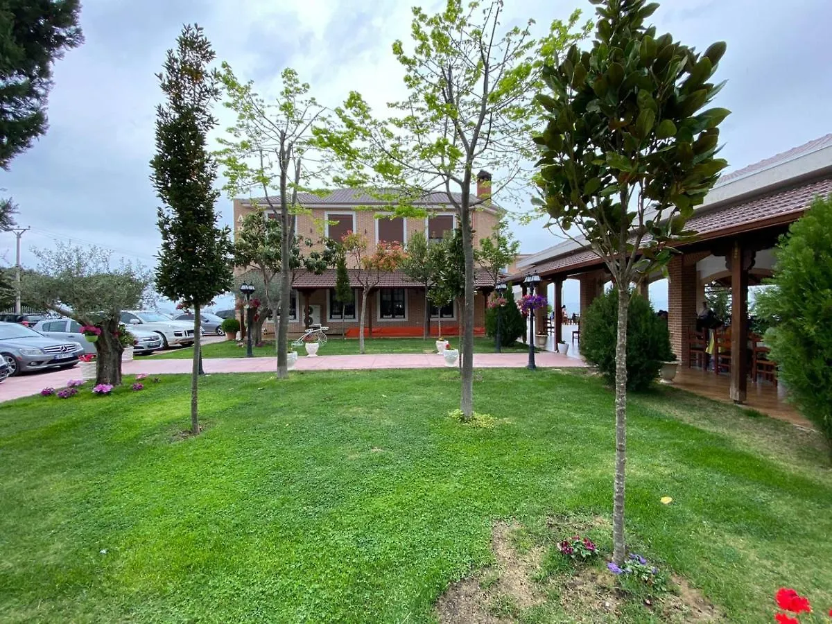 Ardenica Boutique Hotel Lushnjë