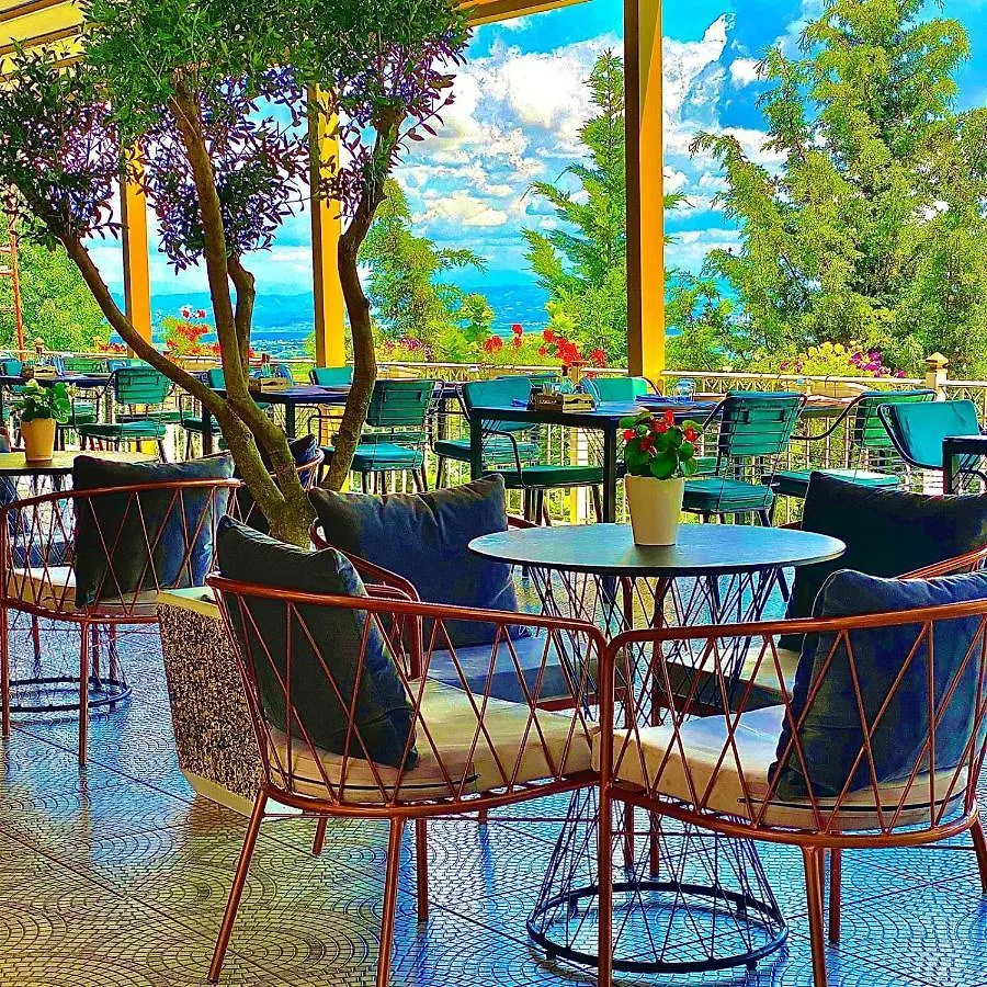Ardenica Boutique Hotel Lushnjë