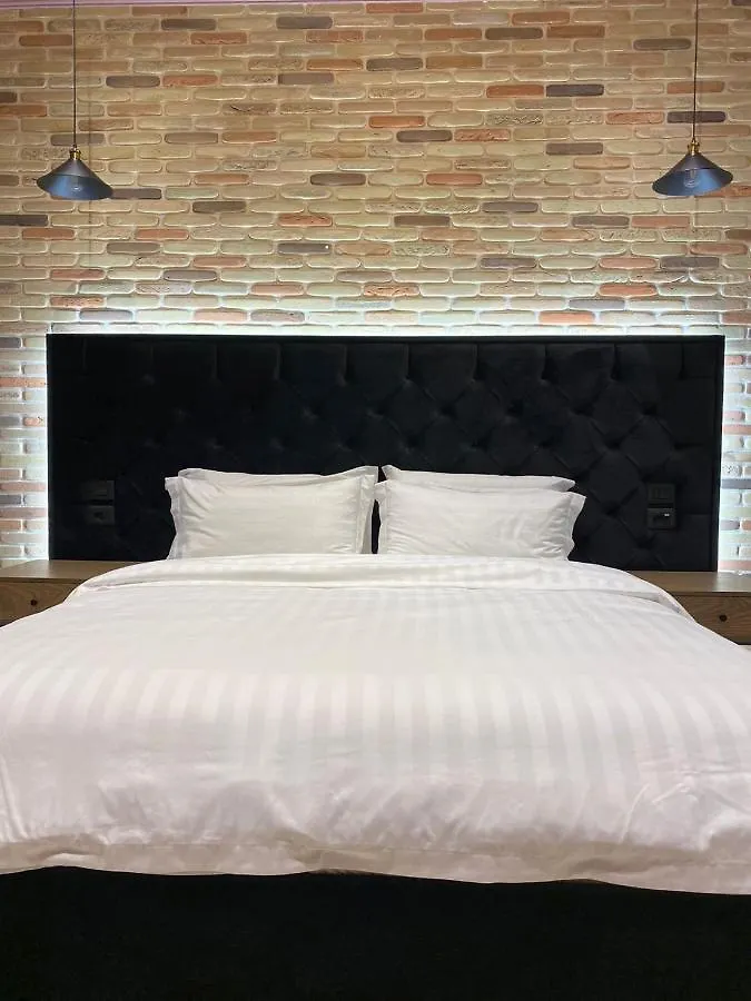 Ardenica Boutique Hotel Lushnjë